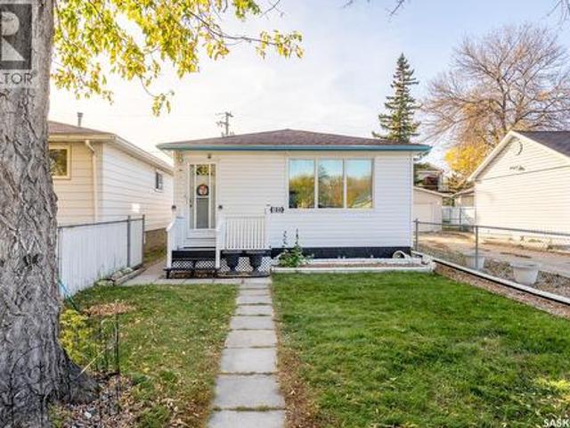 House for sale in Churchill Downs, Regina