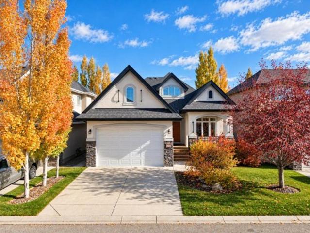 House for sale in Tuscany, Calgary