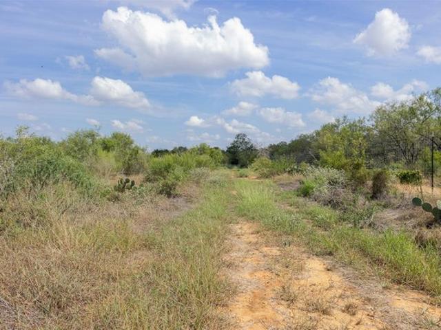 Land for sale in Jourdanton, Atascosa County
