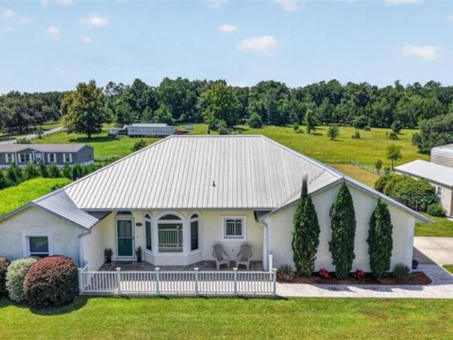House for sale in Lady Lake, Florida