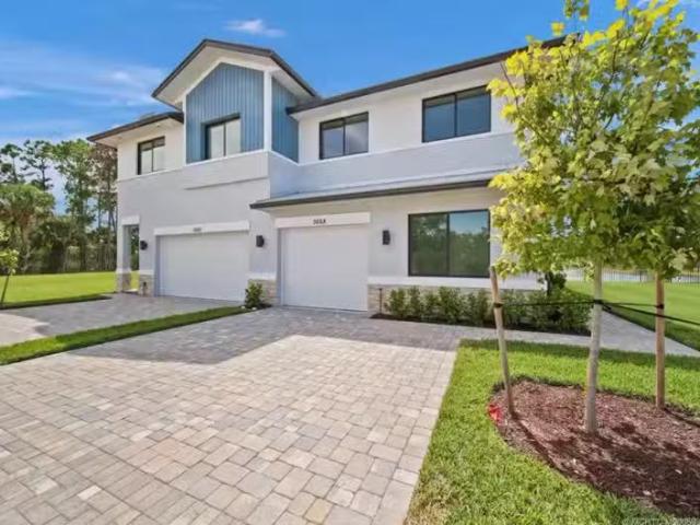 Condo for sale in Port Saint Lucie