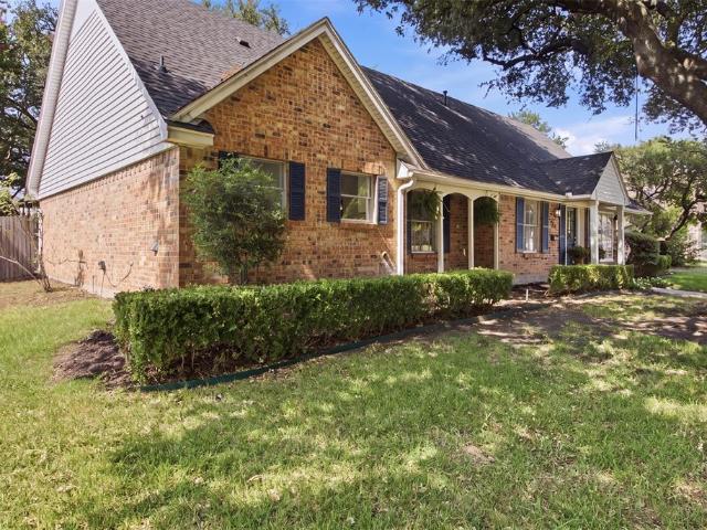 House for sale in Farmers Branch, Texas