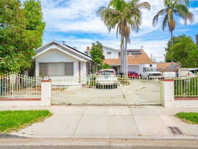 House for sale in Maywood, California