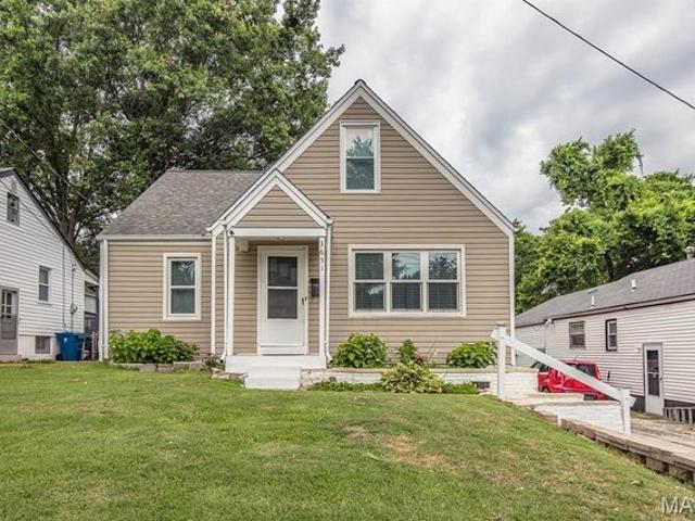 House for sale in Saint John, Missouri