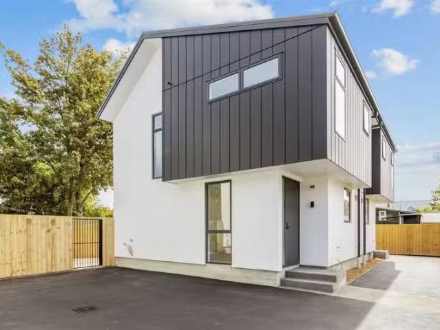 House for sale in Heathcote, Canterbury