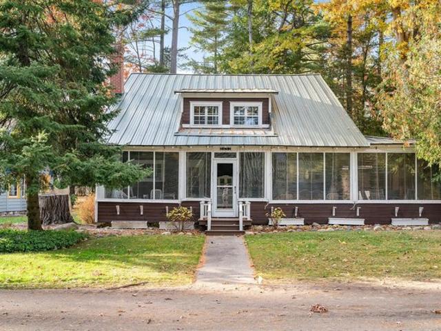 House for sale in Indian River, Michigan