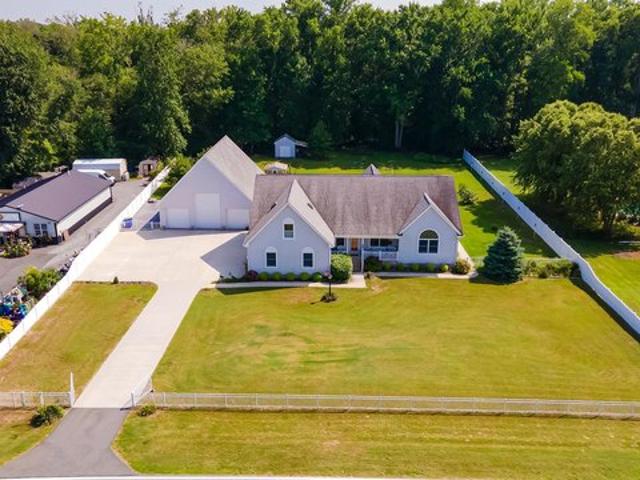 House for sale in Delaware