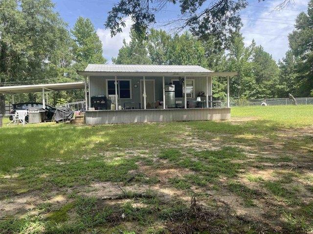 House for sale in Bloomburg, Texas