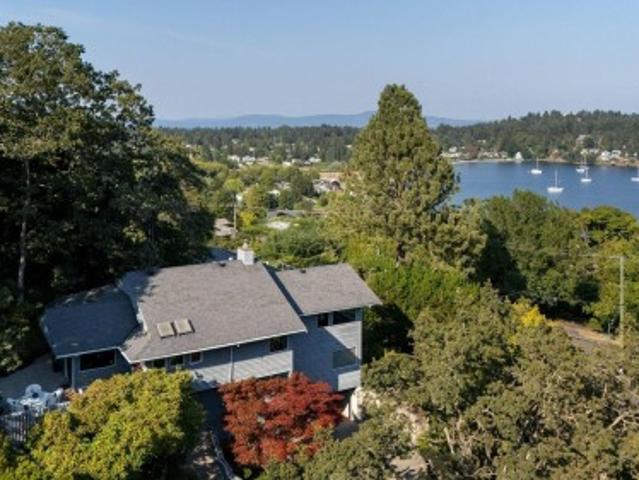 House for sale in Oak Bay, British Columbia