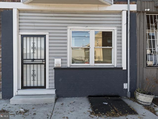 Townhouse for sale in Philadelphia, Pennsylvania
