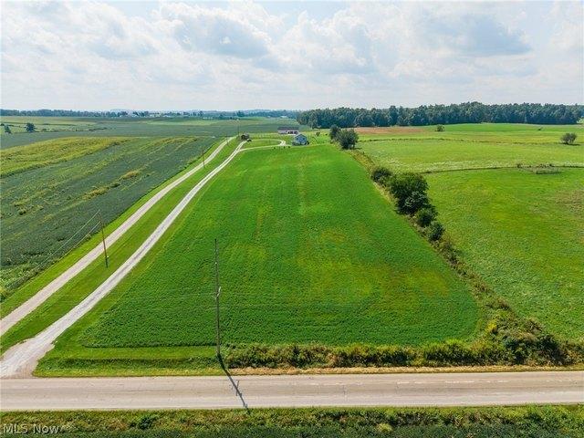 House for sale in Fredericksburg, Ohio