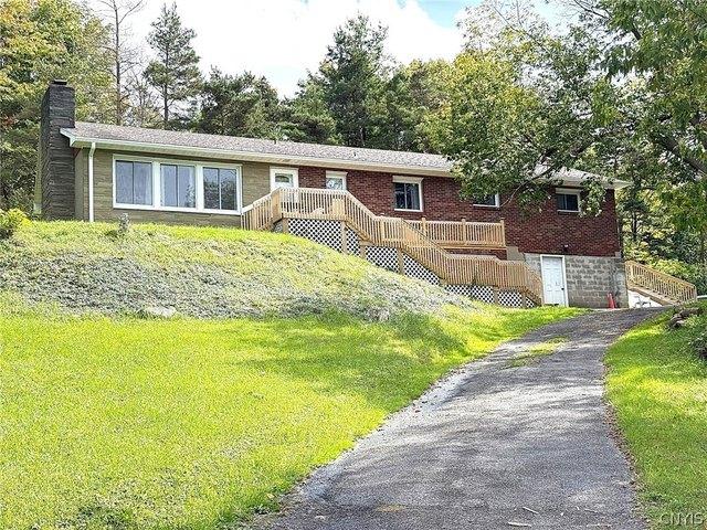 House for sale in Jamesville, New York