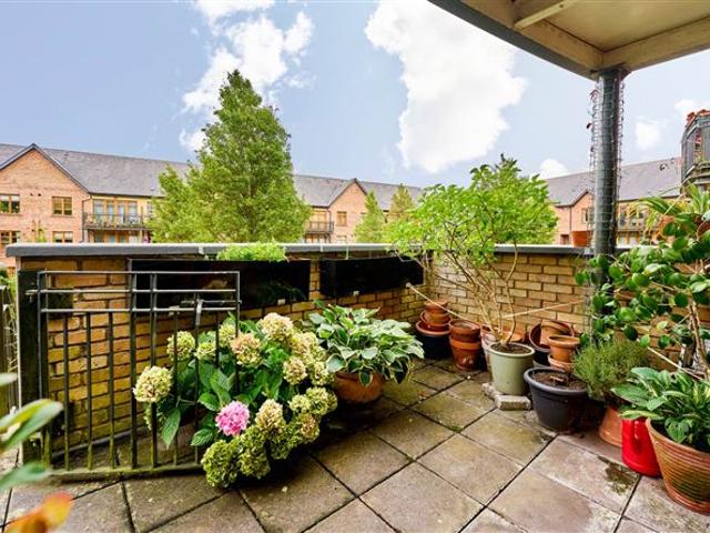 Apartment for sale in Bluebell, North Tipperary