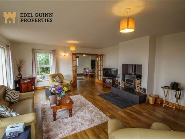 Detached House for sale in Bruckless, Ulster