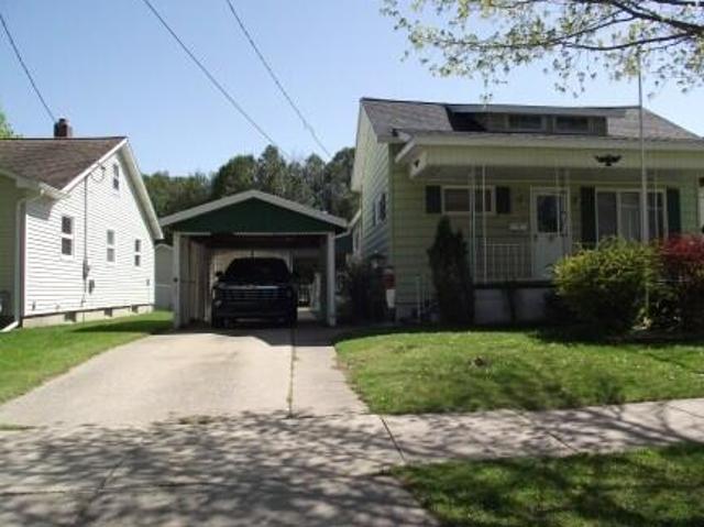 House for sale in Manistee, Michigan