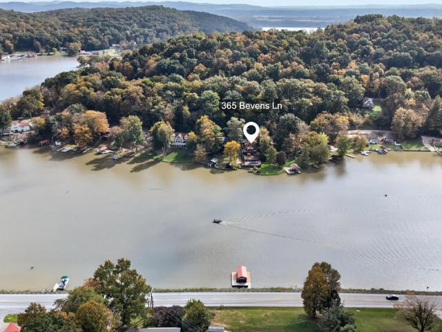 House for sale in Lake View Heights, Waverly