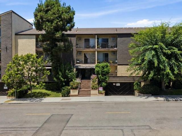 Condo for sale in Glendale, California