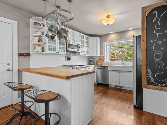 House for sale in Mchenry, Illinois