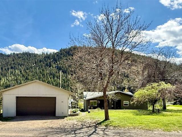 House for sale in Wolf Creek, Montana