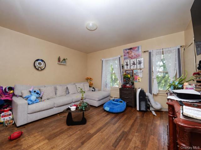 House for sale in Varick Homes, City of Newburgh