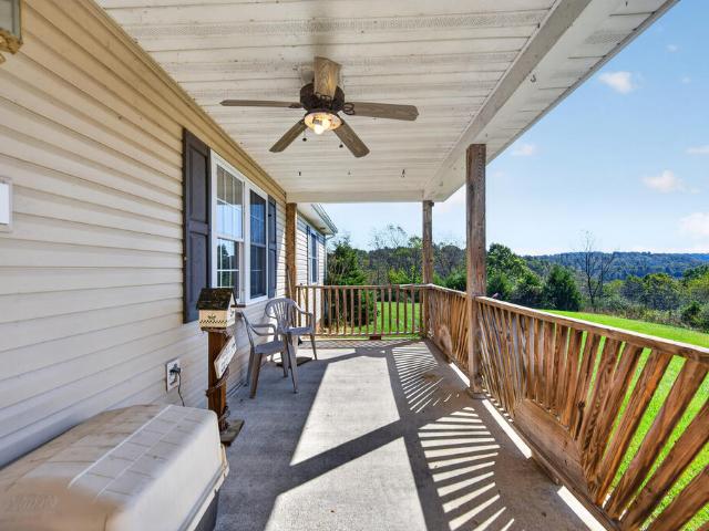 House for sale in Draper, Wythe County