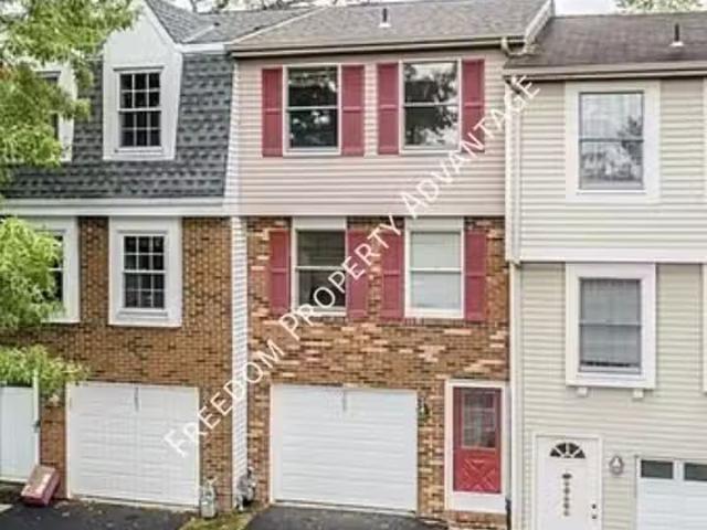 Condo for rent in Bethel Park