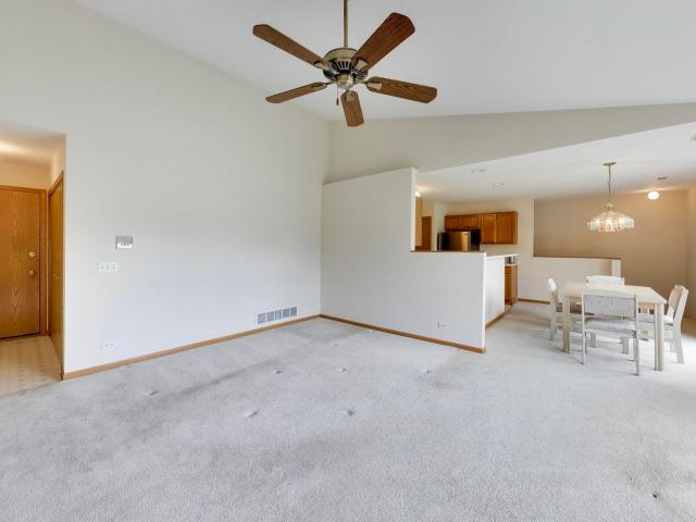 Condo for sale in South Elgin, Illinois