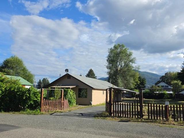 House for sale in Kettle Falls, Stevens County