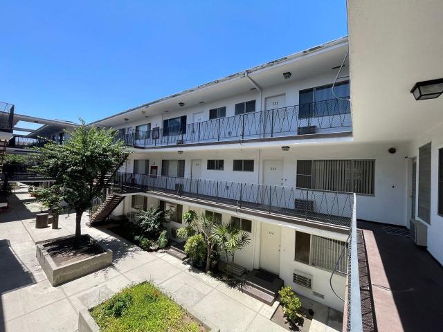 Apartment for rent in Glendale, California