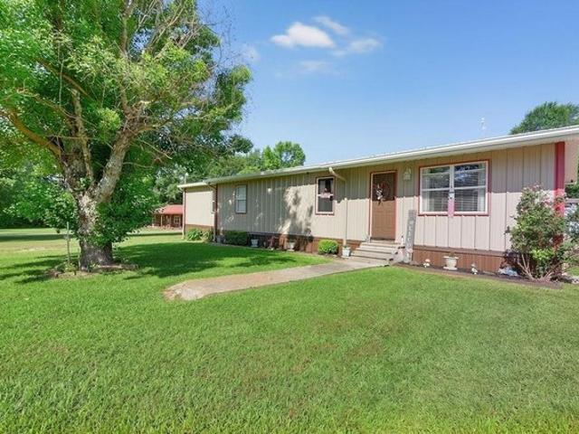 House for sale in Gilchrist, Texas