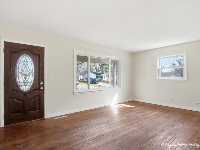 Property for sale in Wauconda, Illinois