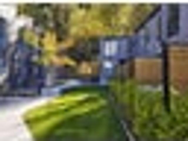 Townhouse for sale in Otakou