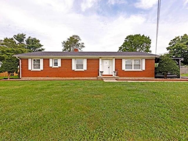 House for sale in Loretto, Kentucky
