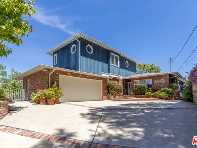 House for sale in Studio City Neighborhood Council District, Canoga Park