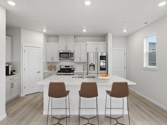 Townhouse for sale in Oregonia