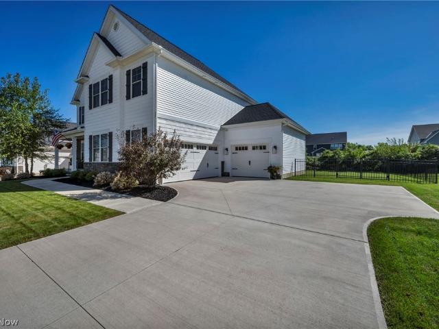 House for sale in North Ridge Pointe, North Ridgeville