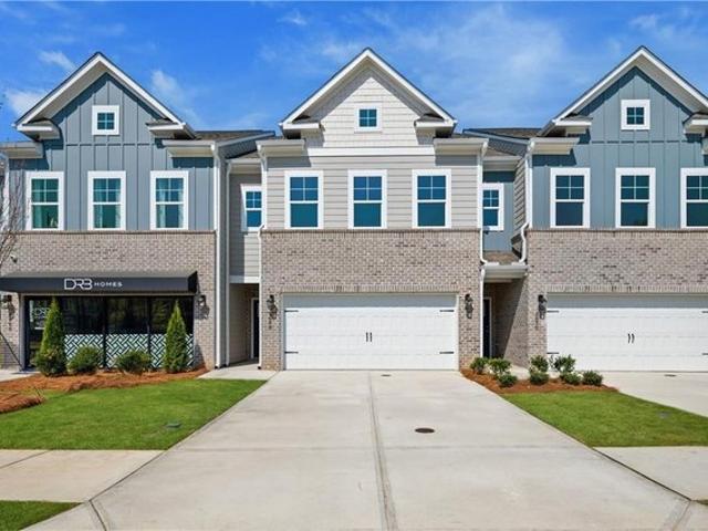 Townhouse for sale in Loganville, Georgia