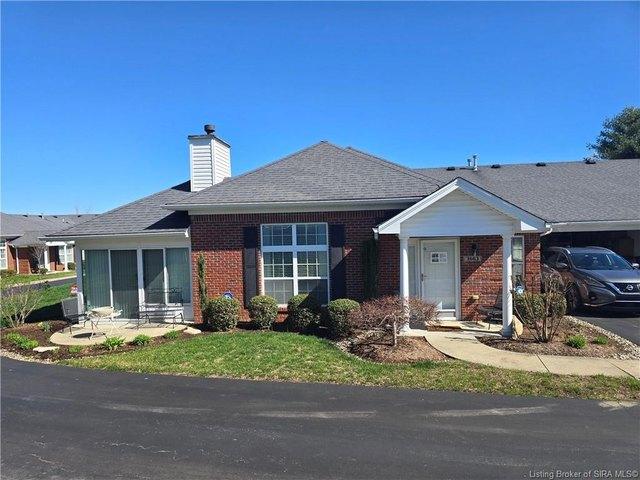 Condo for sale in Jeffersonville, Indiana