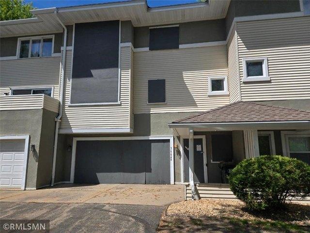 Townhouse for sale in Eagan, Minnesota