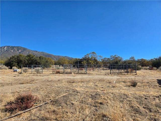 House for sale in Anza, California