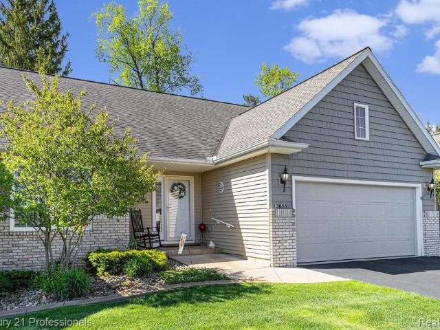 Condo for sale in Jackson