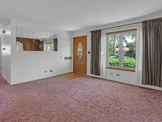 House for sale in Gurnee, Illinois