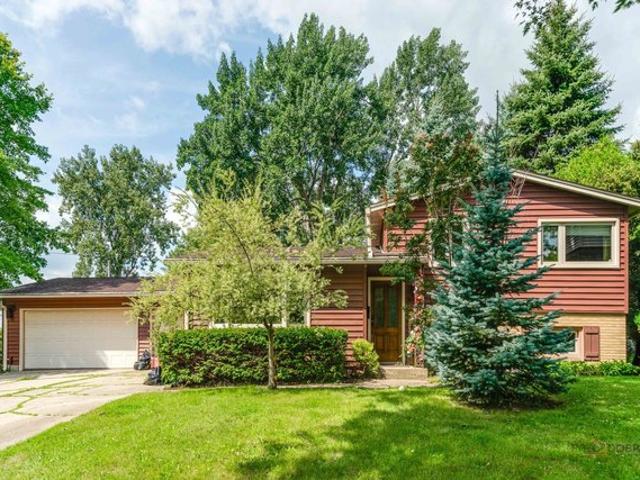 House for sale in Gurnee, Illinois