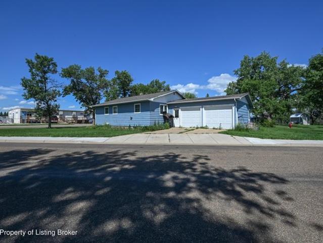 House for sale in Killdeer, North Dakota