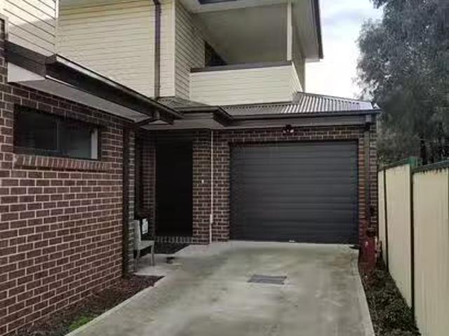 Apartment for rent in St Albans, Victoria