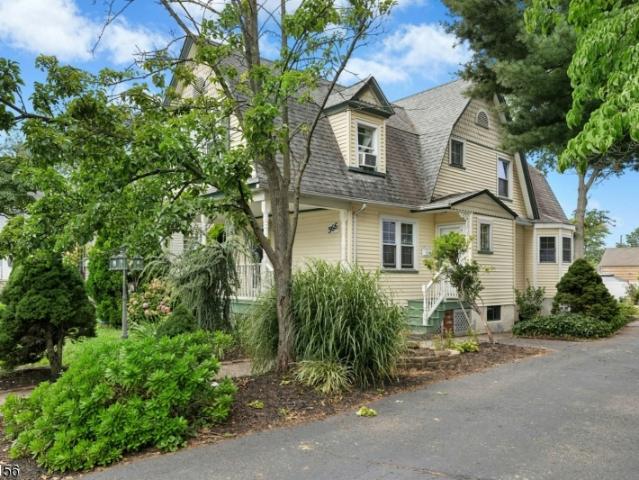 House for sale in Boynton Beach, Woodbridge Township