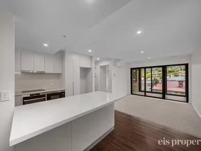 Apartment for rent in North Hobart