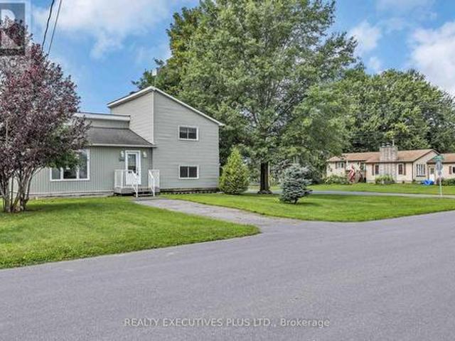 House for sale in Clarence-rockland, Ontario