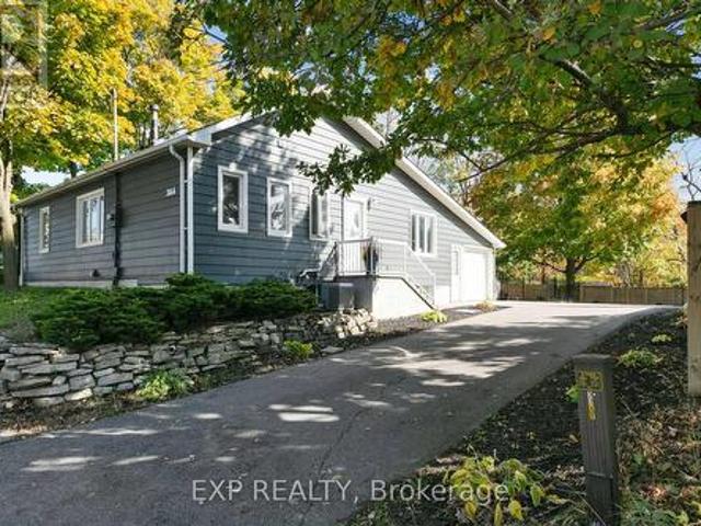 House for sale in Ancaster, Ontario