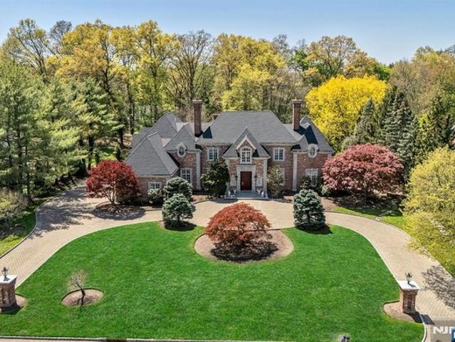 House for sale in Cresskill, New Jersey